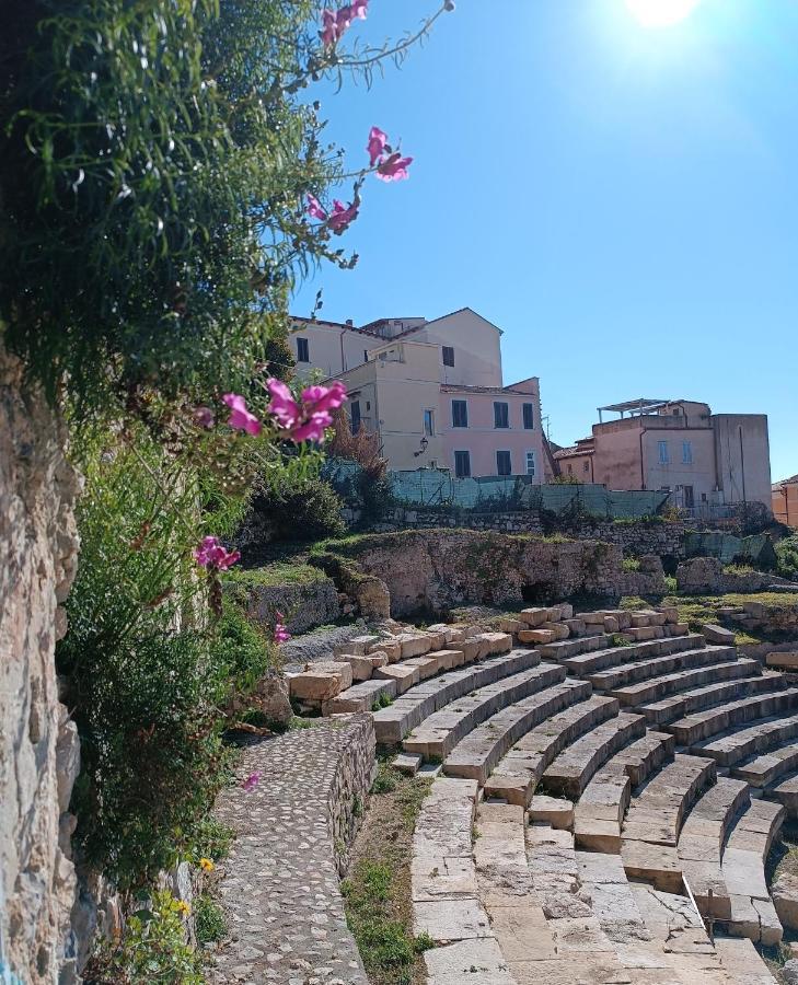 La Casetta Nelle Mura แตร์ราชินา ภายนอก รูปภาพ