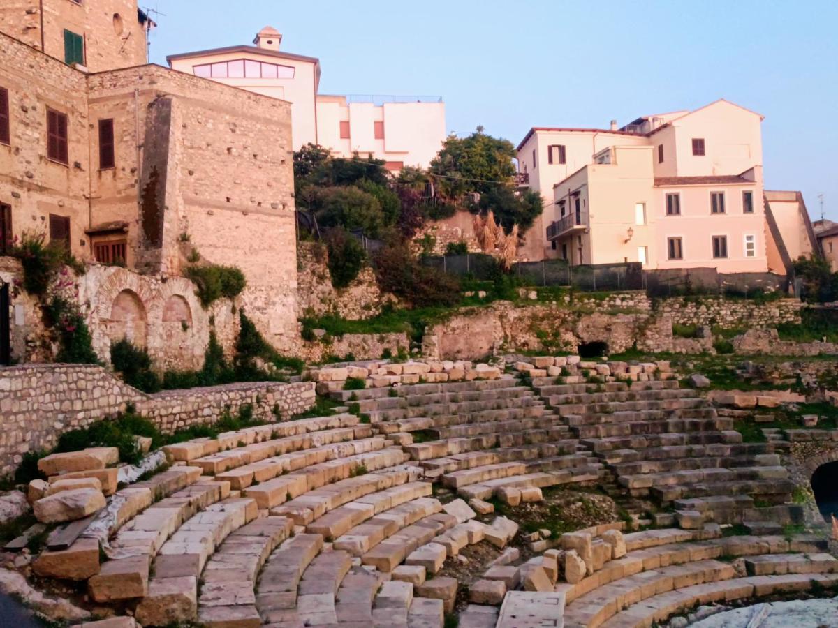 La Casetta Nelle Mura แตร์ราชินา ภายนอก รูปภาพ