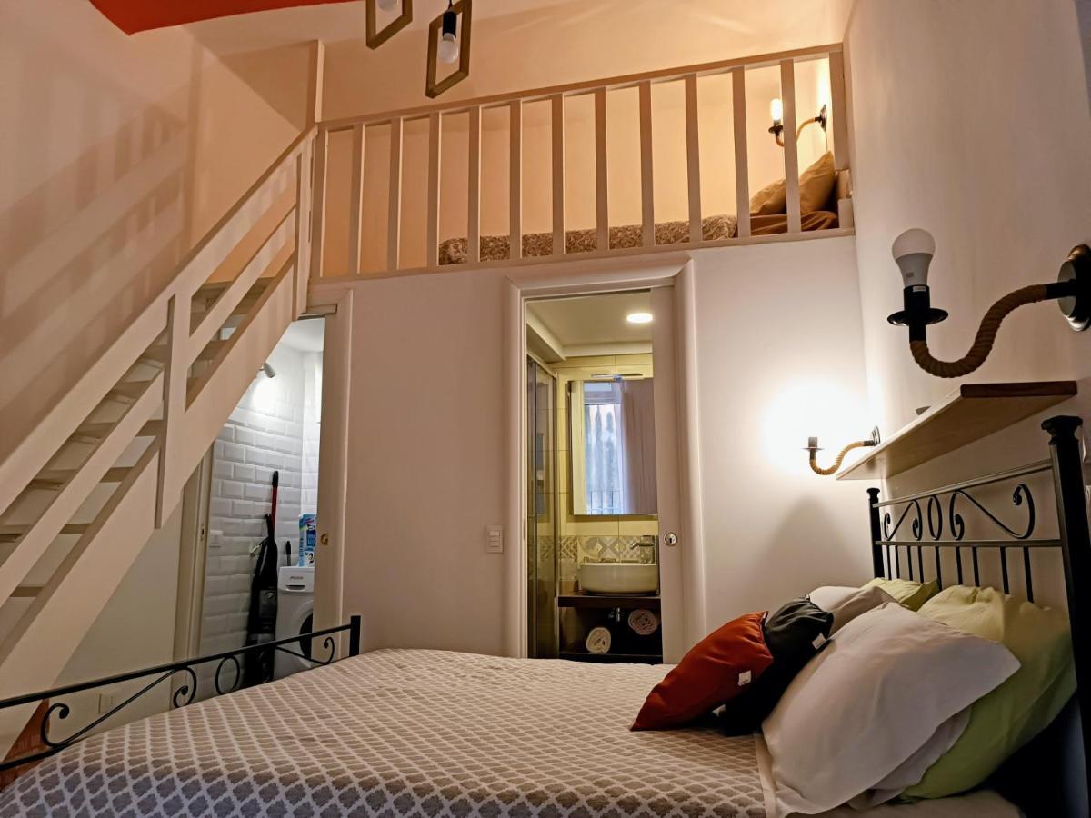 La Casetta Nelle Mura แตร์ราชินา ภายนอก รูปภาพ
