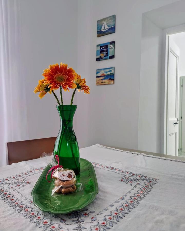La Casetta Nelle Mura แตร์ราชินา ภายนอก รูปภาพ